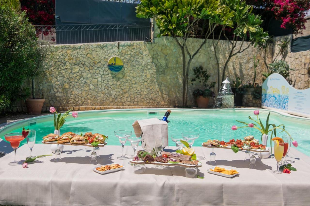 Hotel Villamare Fontane Bianche Exterior photo